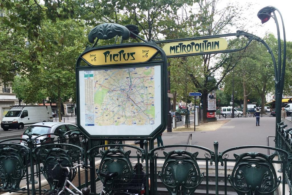 Hotel Du Printemps Париж Екстериор снимка