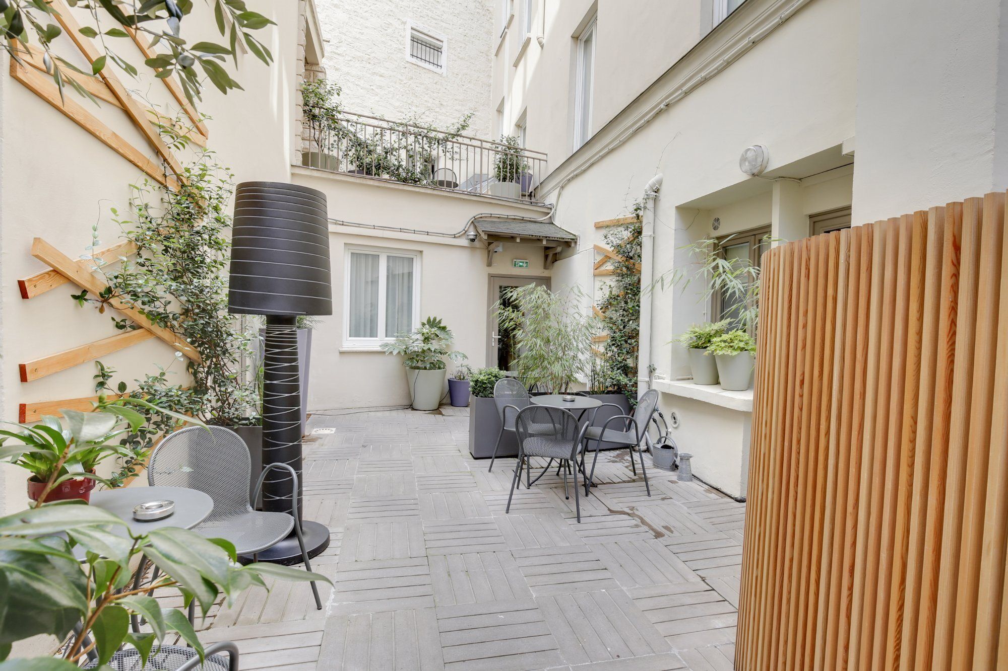 Hotel Du Printemps Париж Екстериор снимка